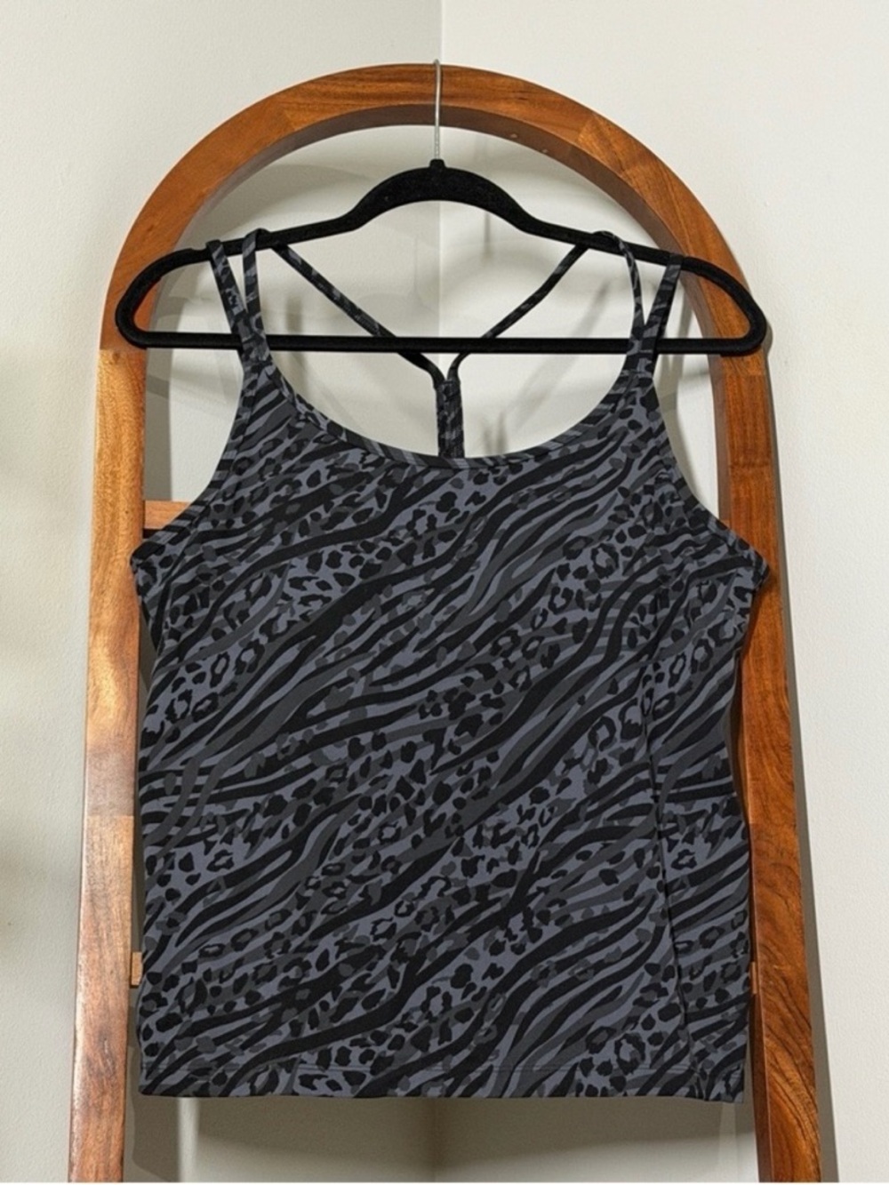 PINK Victoria's Secret XL Gray Black Animal Print Strappy Workout Athletic Top